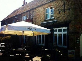 The Northbrook Arms Hotel Micheldever Exterior foto
